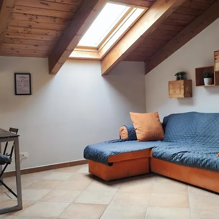 La Mansarda Sotto Il Castello Daire *