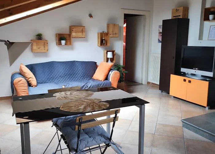 דירה La Mansarda Sotto Il Castello