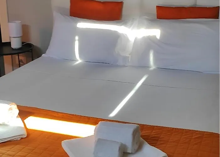 La Mansarda Sotto Il Castello Magliano Alfieri